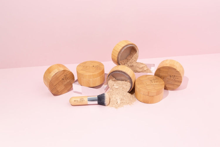 Melvory's natural mineral powder foundation with SPF 15. Choose the perfect shade.