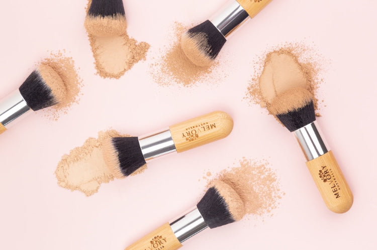 Melvory's natural mineral powder foundation with SPF 15. Choose the perfect shade.